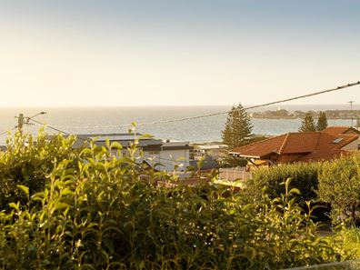 22 Ross Avenue, Sorrento WA 6020
