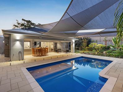 34 Kempenfeldt Avenue, Sorrento WA 6020