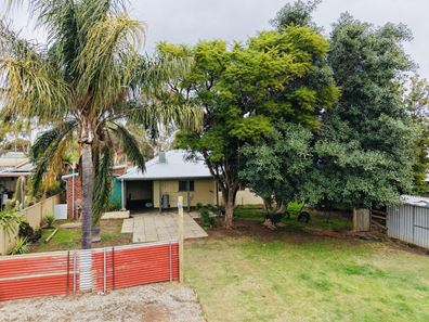 13 White Street, Brookton WA 6306