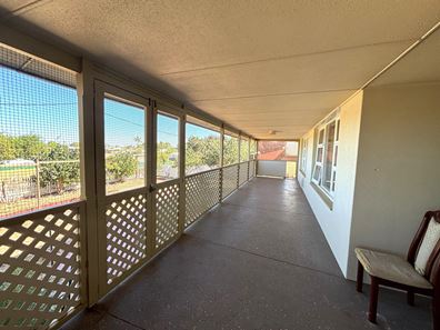 11 Hammond Street, South Carnarvon WA 6701