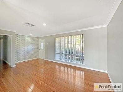 13 Madden Way, Parmelia WA 6167