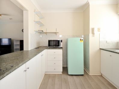 16/9 Beacham Place, Medina WA 6167