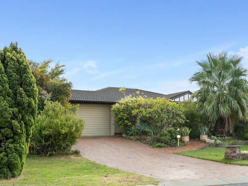 1 Tessa Court, Duncraig WA 6023