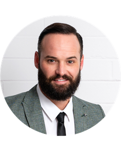 Tom Voyce head shot